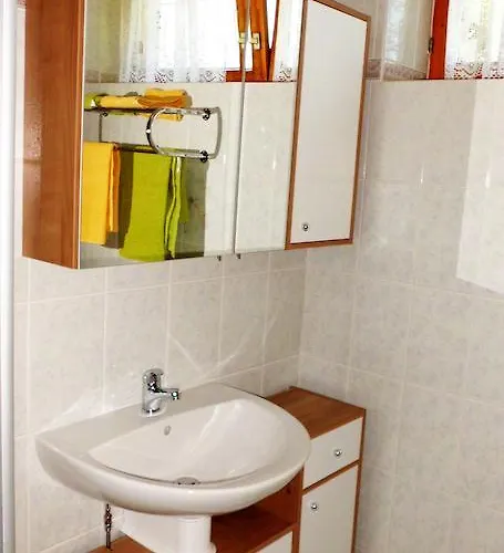 Ferienwohnung Bella Lägenhet Faak am See